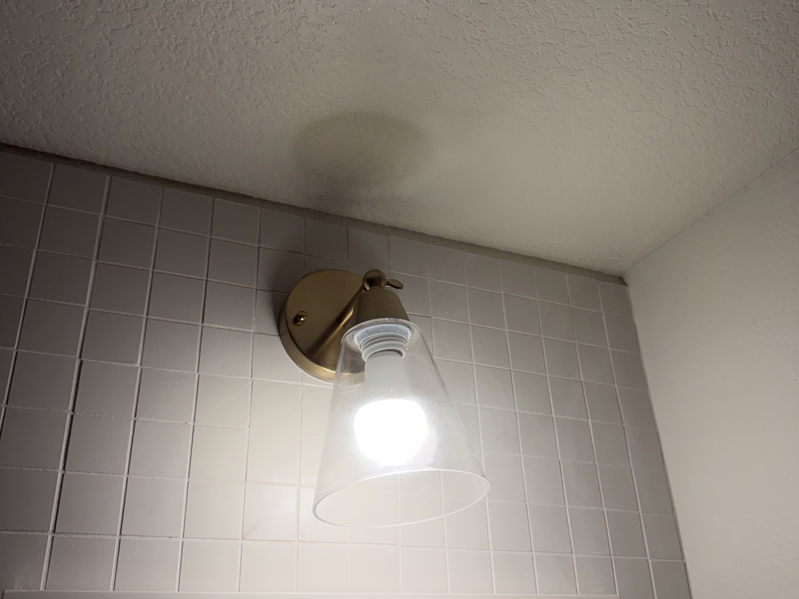 Light fixture